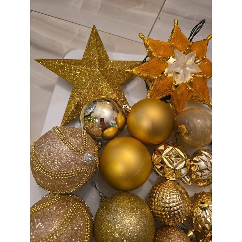 Christmas‎ Gold Silver Matte, Shiny & Glitter Ball Ornament Lot 50